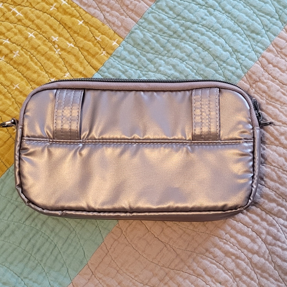 lug LIKE NEW Coupe XL Quilted Convertible Crossbody Belt Bag - Silver Metallic - Picture 5 of 8